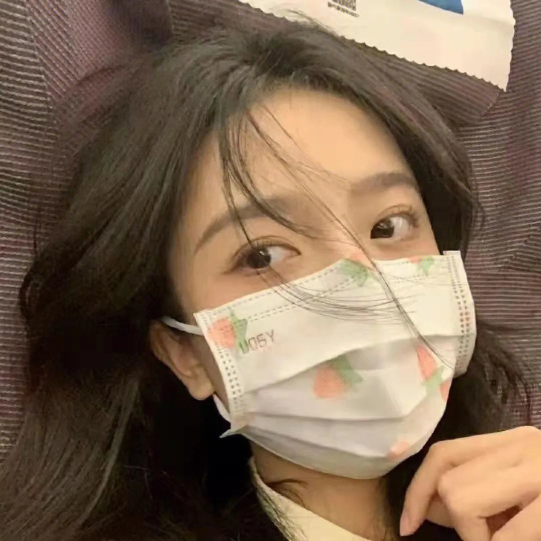 莉香：自称28岁的纯爱怪兽