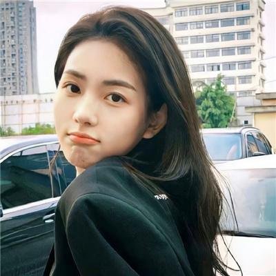 总裁是个纸片人